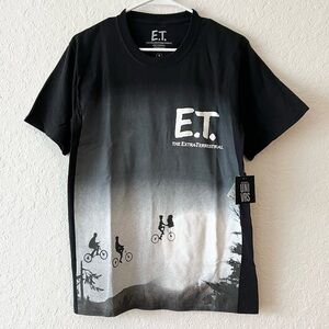 NWT Universal Studios UNIVRS E.T. Extra Terrestrial Scene Black Graphic Shirt S